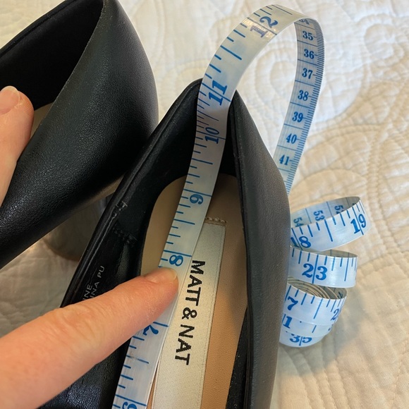 Matt & Nat Pumps size 7-8 - Picture 8 of 9